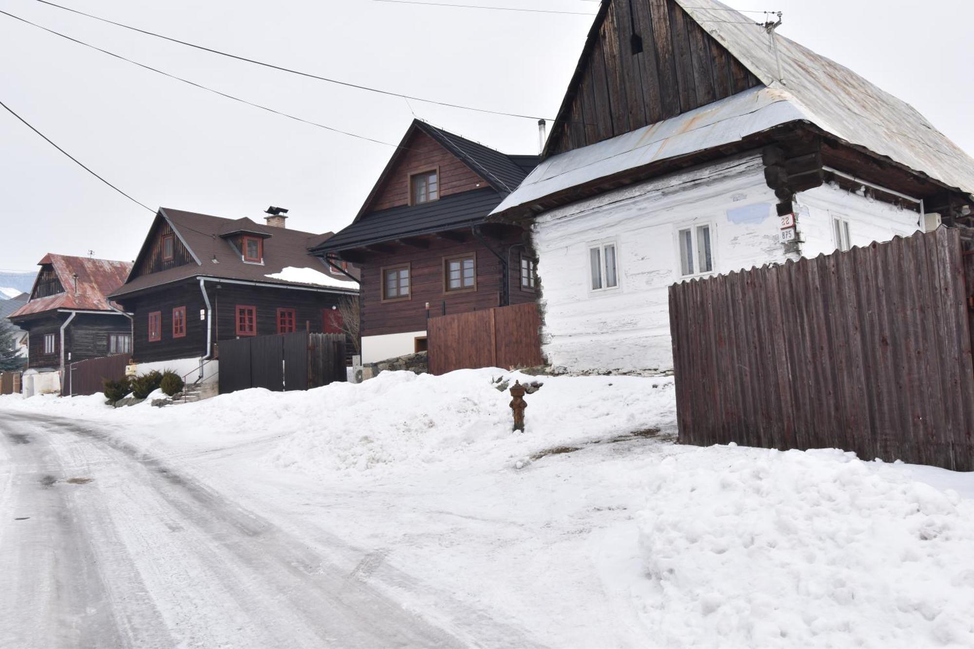 Drevenica Polomka, 5 Min Peso Restauracia, Ticha Ulica, Potok Villa Brezno Eksteriør bilde